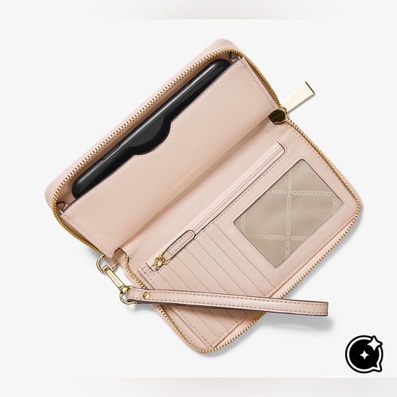 Michael Kors Blush Quilted Wristlet - Picture 2 of 12